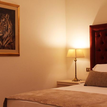 Villamara Luxury Rooms La Spezia Luaran gambar