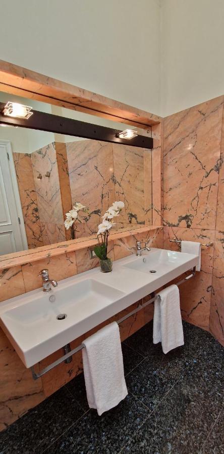 Villamara Luxury Rooms La Spezia Luaran gambar
